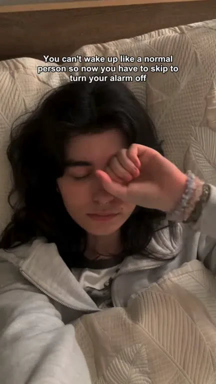 Teah waking up with Skiparoo
